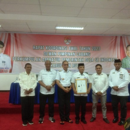 PENERIMAAN PENGHARGAAN DESA MANDIRI